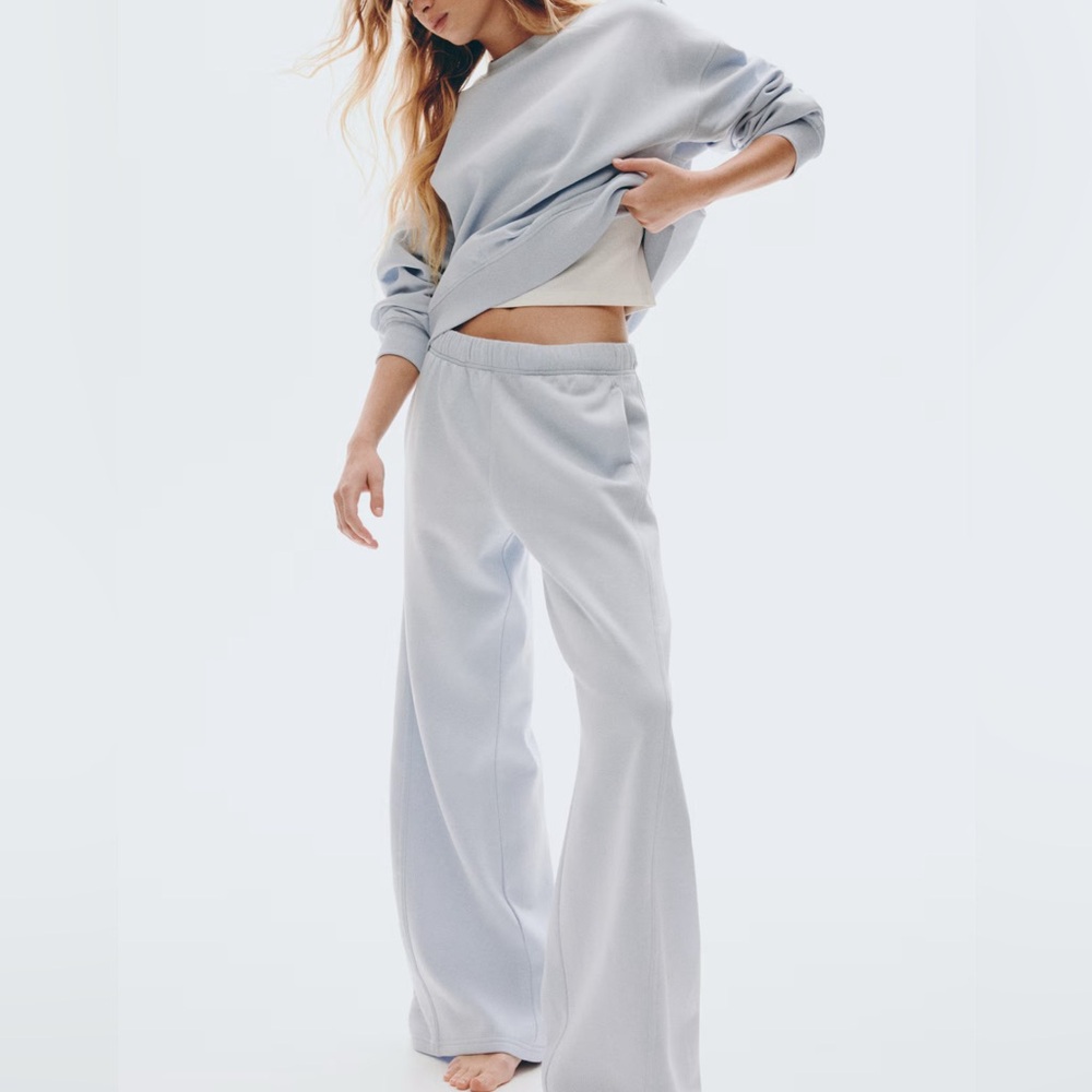NWT 2 Pc Set H&M Powder Blue Sweatshirt and Wide Leg Sweatpants